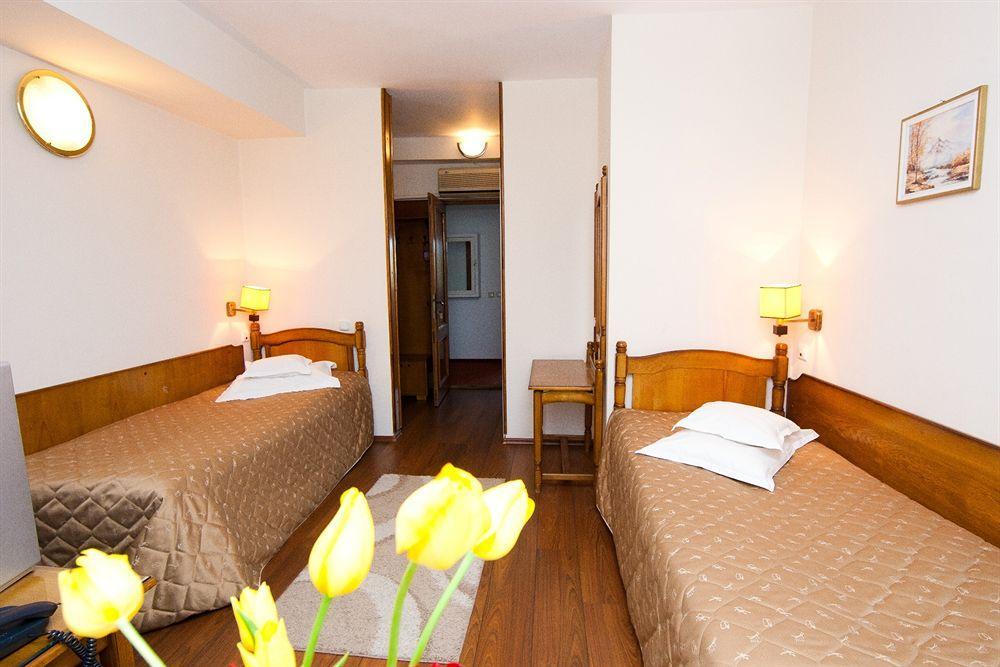 Hotel Onix Κλουζ-Ναπόκα Εξωτερικό φωτογραφία